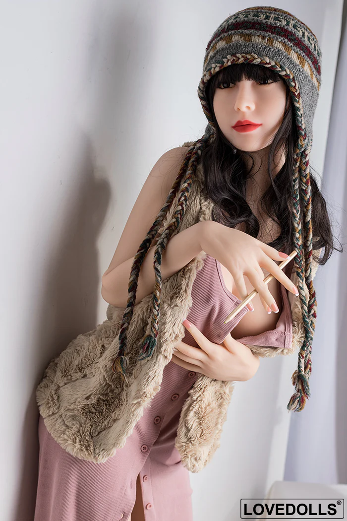 Tessa - Image 11